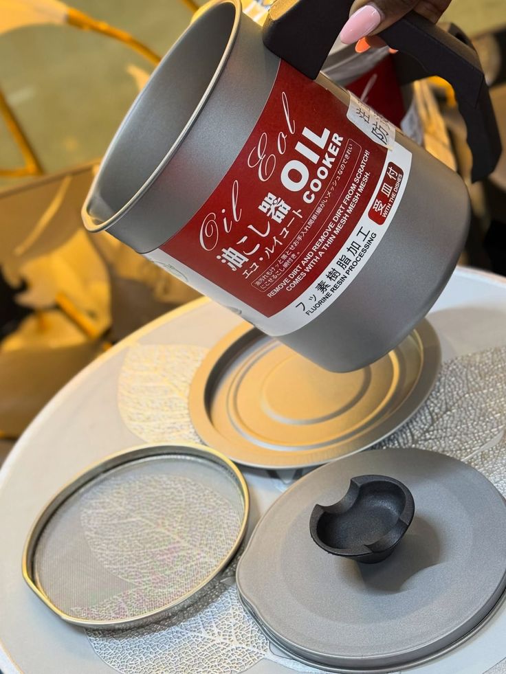 Stainless steel oil strainer Pot
